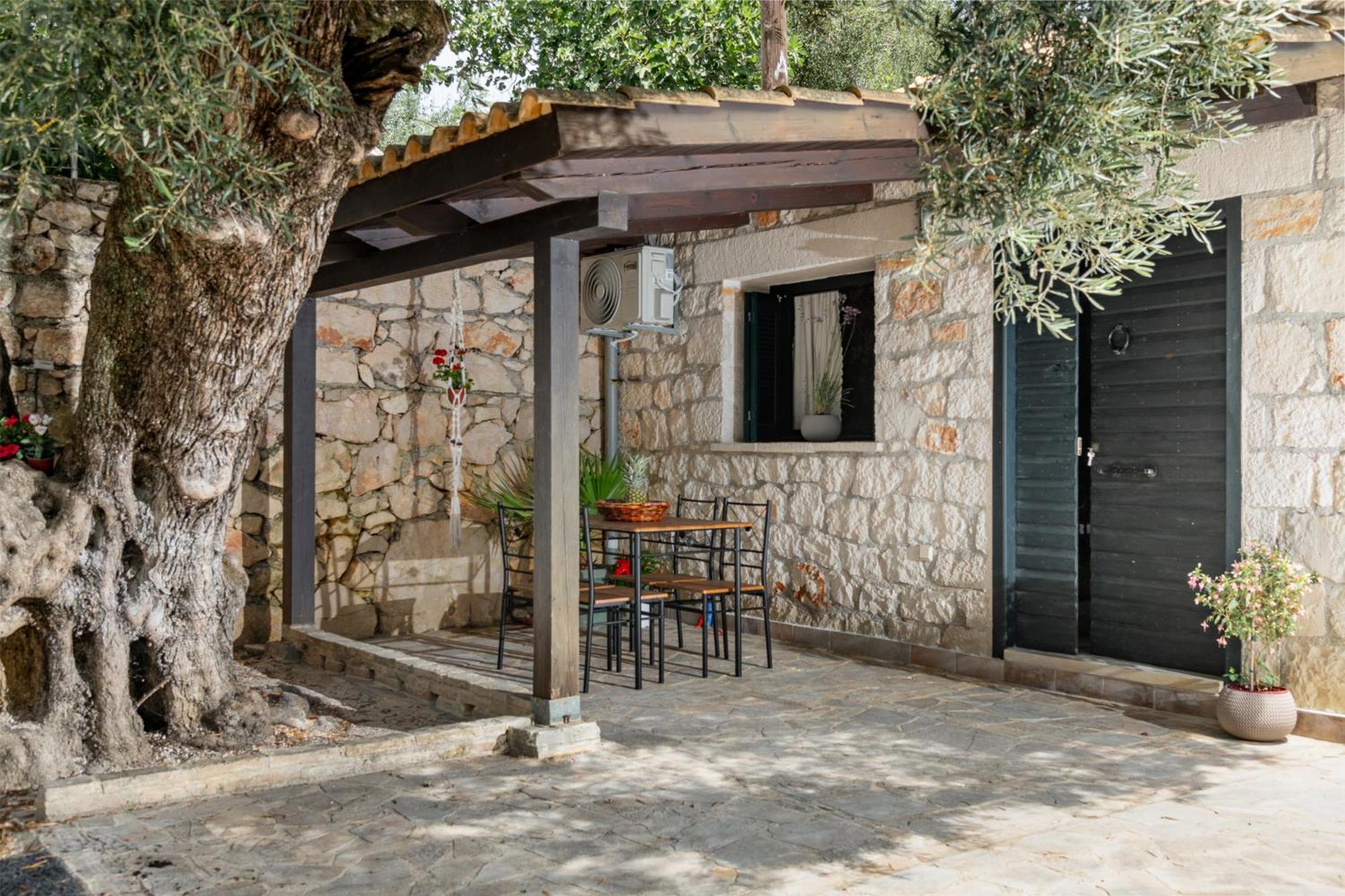 Orama Stone Apartments - Authentic Hospitality In A Historical Location, By Zantewize Luaran gambar