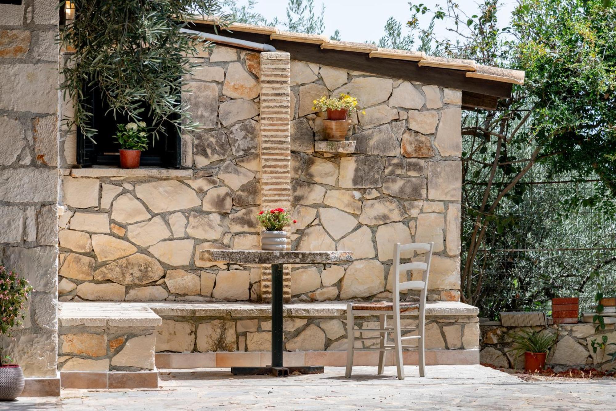 Orama Stone Apartments - Authentic Hospitality In A Historical Location, By Zantewize Luaran gambar
