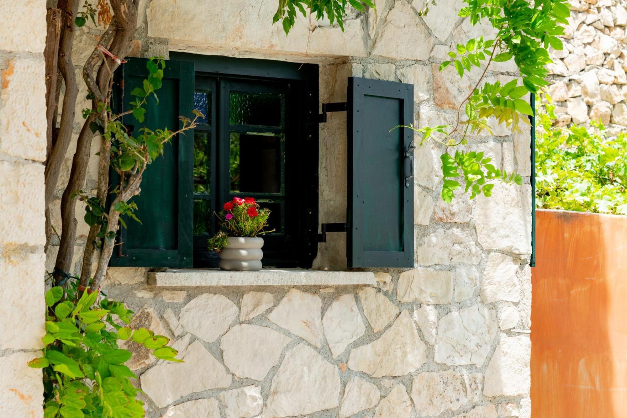 Orama Stone Apartments - Authentic Hospitality In A Historical Location, By Zantewize Luaran gambar