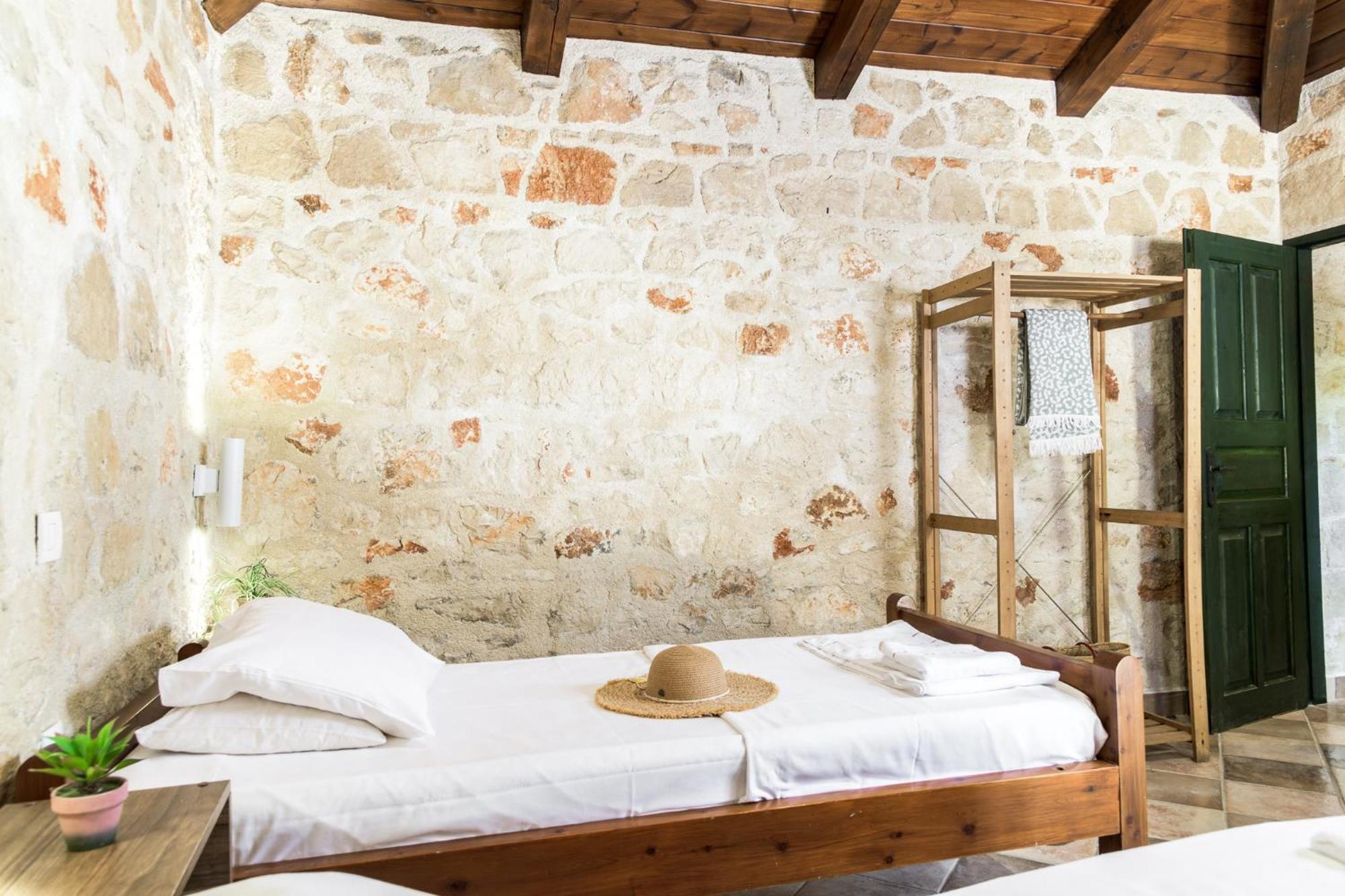 Orama Stone Apartments - Authentic Hospitality In A Historical Location, By Zantewize Bilik gambar